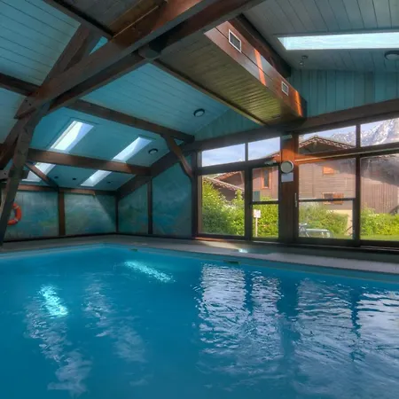 Sleeps 4 Pool