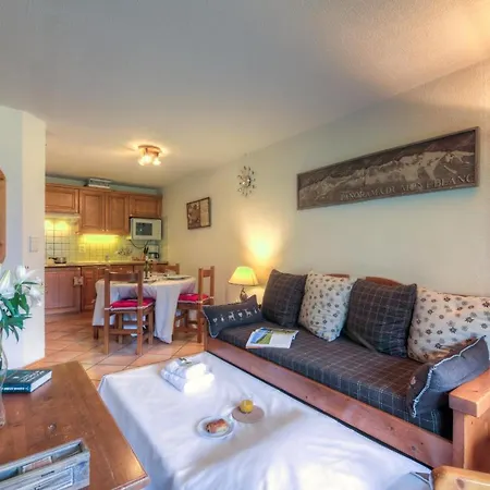Apartament Sleeps 4 Pool Les Chavants